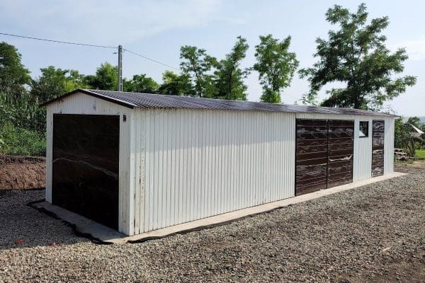 Vand garaje modulare din panouri sandwich