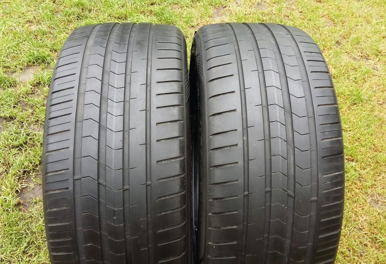 Set 2buc 235/40 R19 96Y Vredestein vară