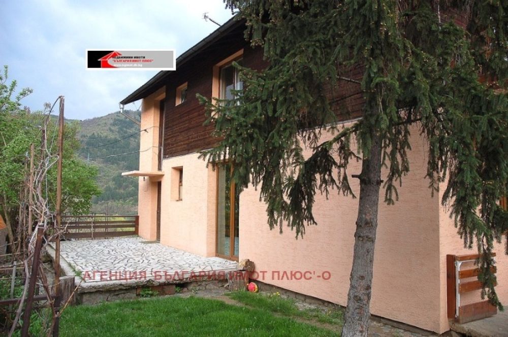 Дава под наем Етаж от къща гр. София - с. Панчарево 90m²