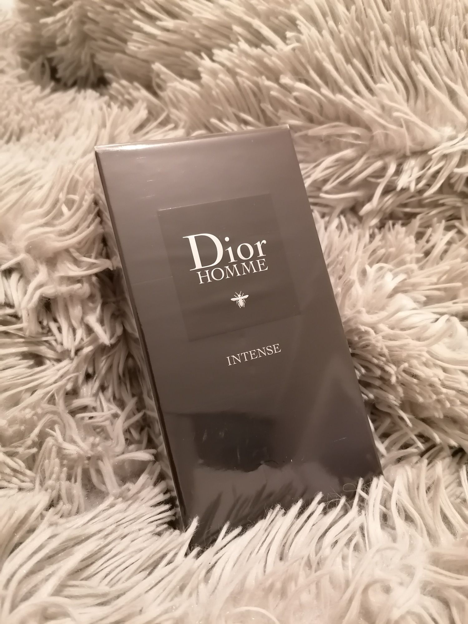 Apa de parfum Dior Homme Intense