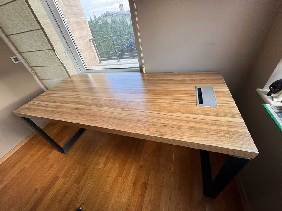 Офис обзавеждане ,шкаф,комод,скрин,секция,бюро от масив