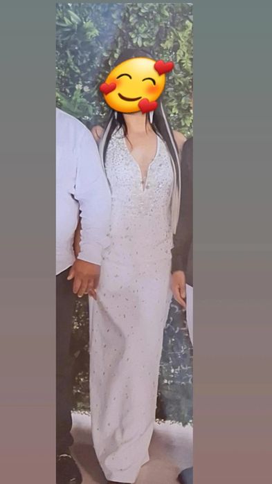 Vând rochie albă