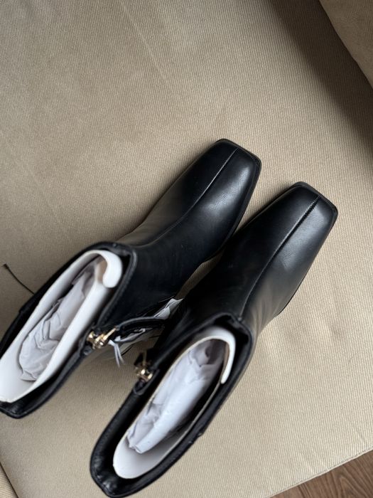 Дамски боти Reserved – размер 36, само за 40 лв