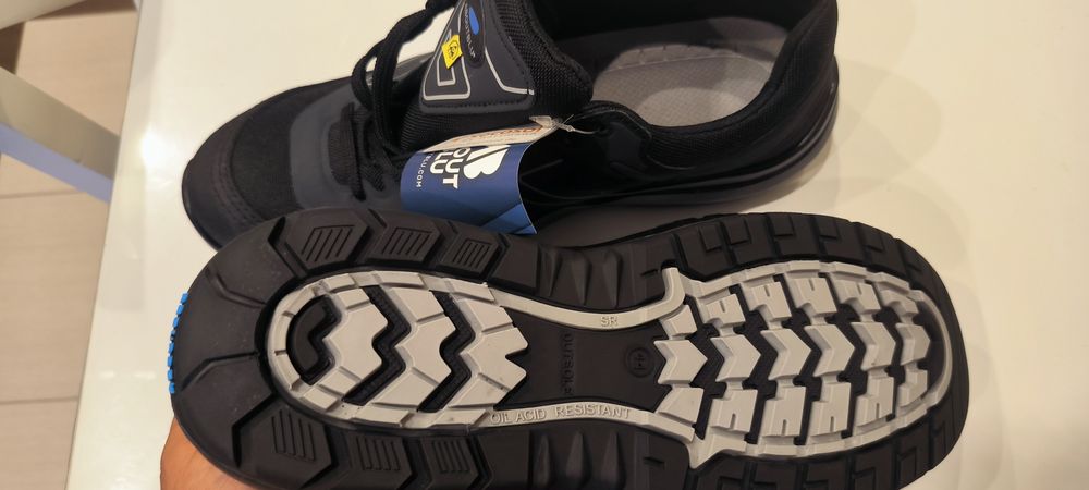 Pantofi de protecție rezistenți la acid ,ulei cu bombeu