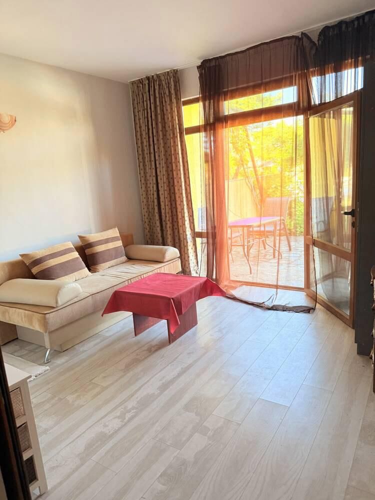 Продава се Двустаен апартамент в Свети Влас - 52 кв.м за 1135 €/кв.м - Снимка #2