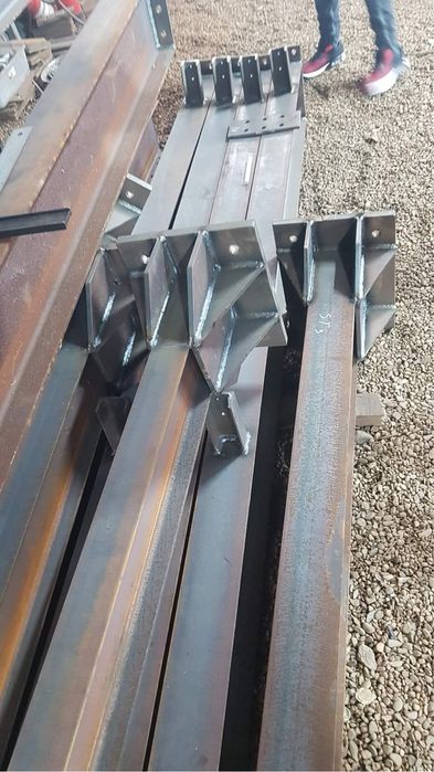 HALE METALICE structuri metalice