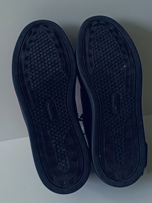 Adidasi Puma mărimea 40