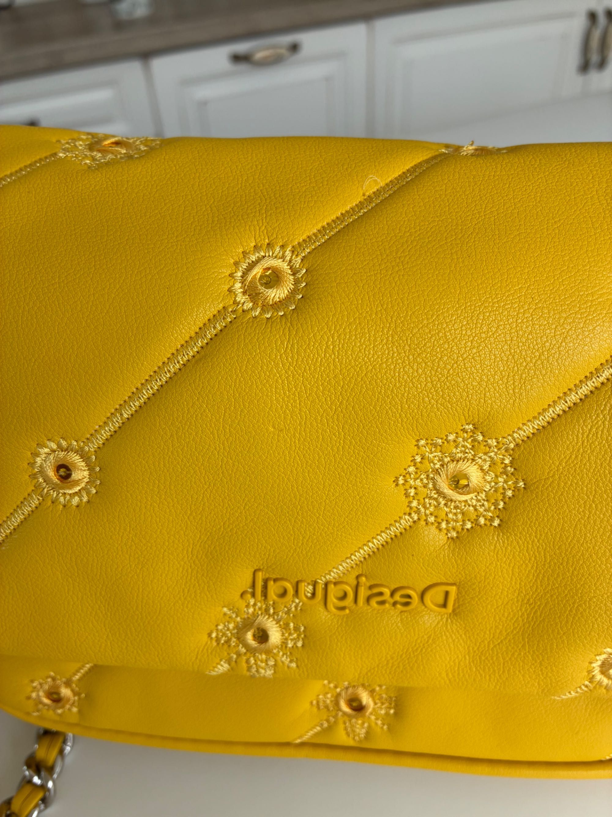 Дамска чанта от Desigual