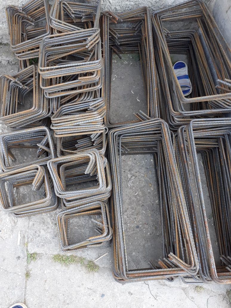 Etrieri  din fier beton  40 /20
