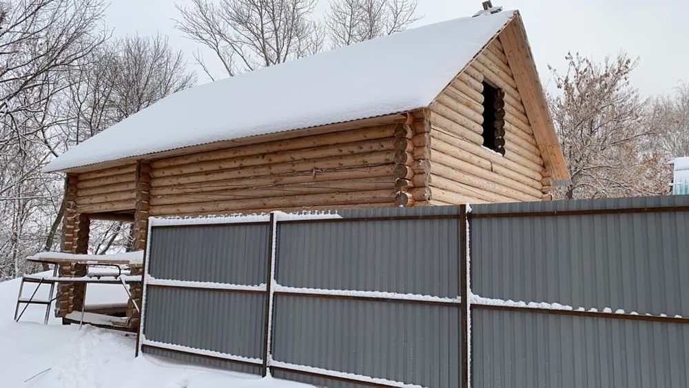 Дом из сруба на сваях 90 кв