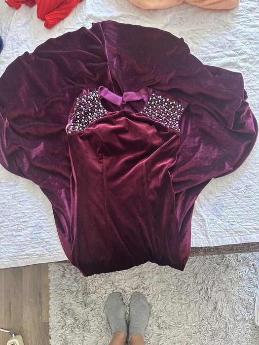 Продам 2 платье за 10000 тг!