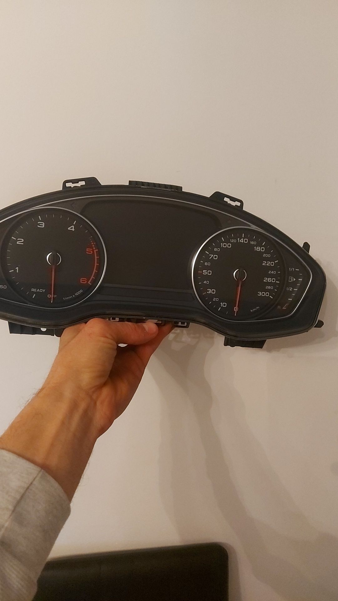 Ceasuri bord audi a4 b9 8w originale