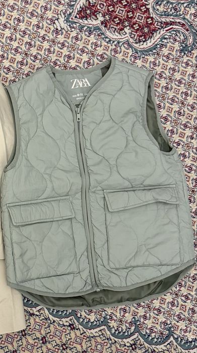 жилетка на 9- 10 лет ZARA