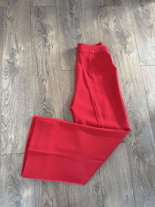 Pantaloni superbi Zara