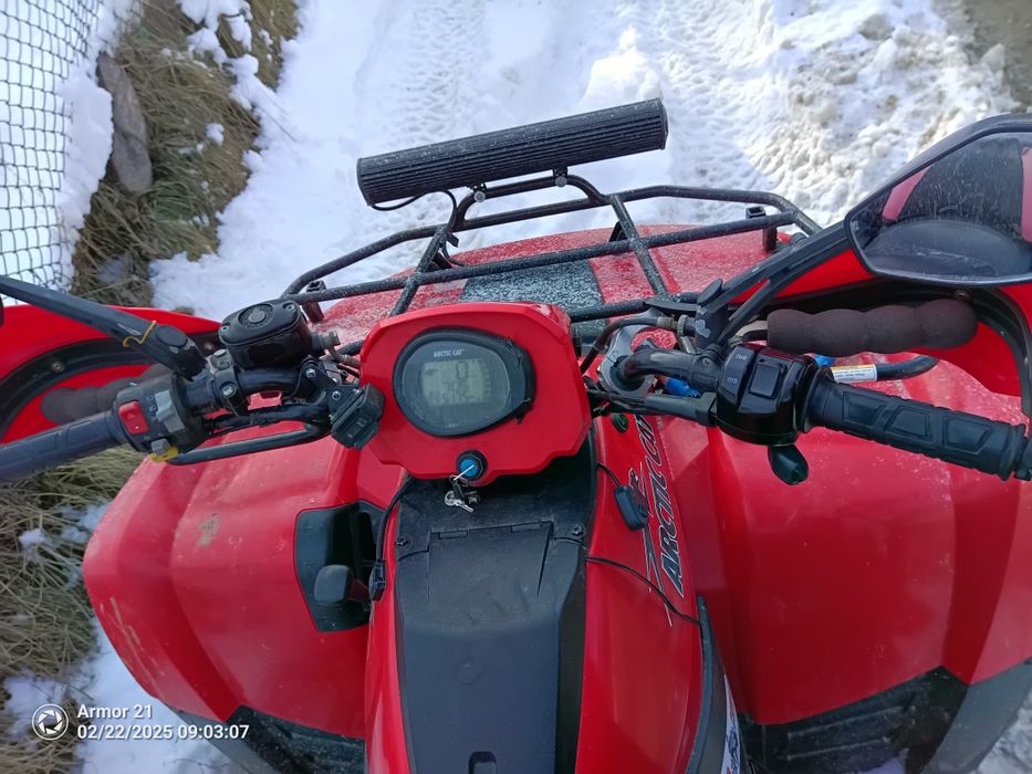 Vând/schimb ATV Arctic Cat cu auto