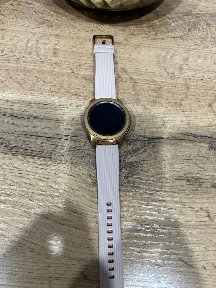 Продам часы samsung watch