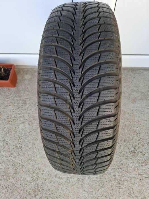 Зимни гуми Good year 16-ки 2022г 215/65R/16