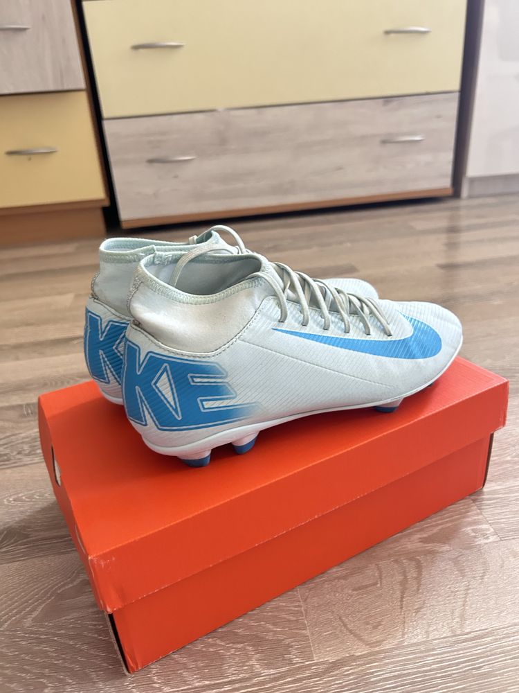 Nike Superfly 10