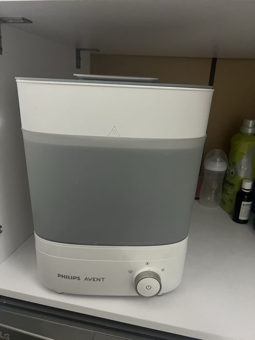 Sterilizator Philips Avent cu uscator