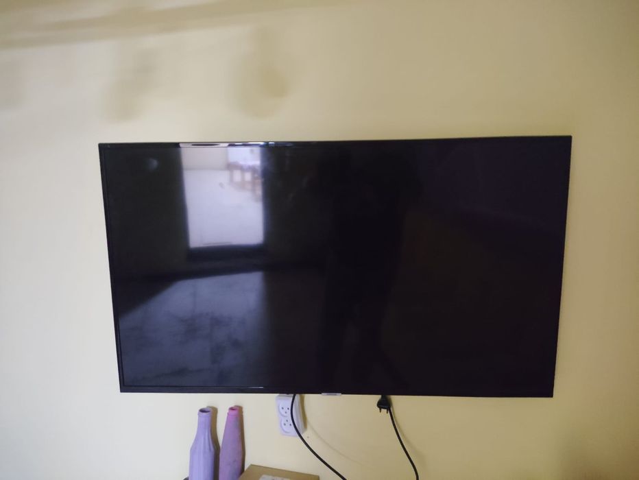 Samsung smart TV 43" 108см