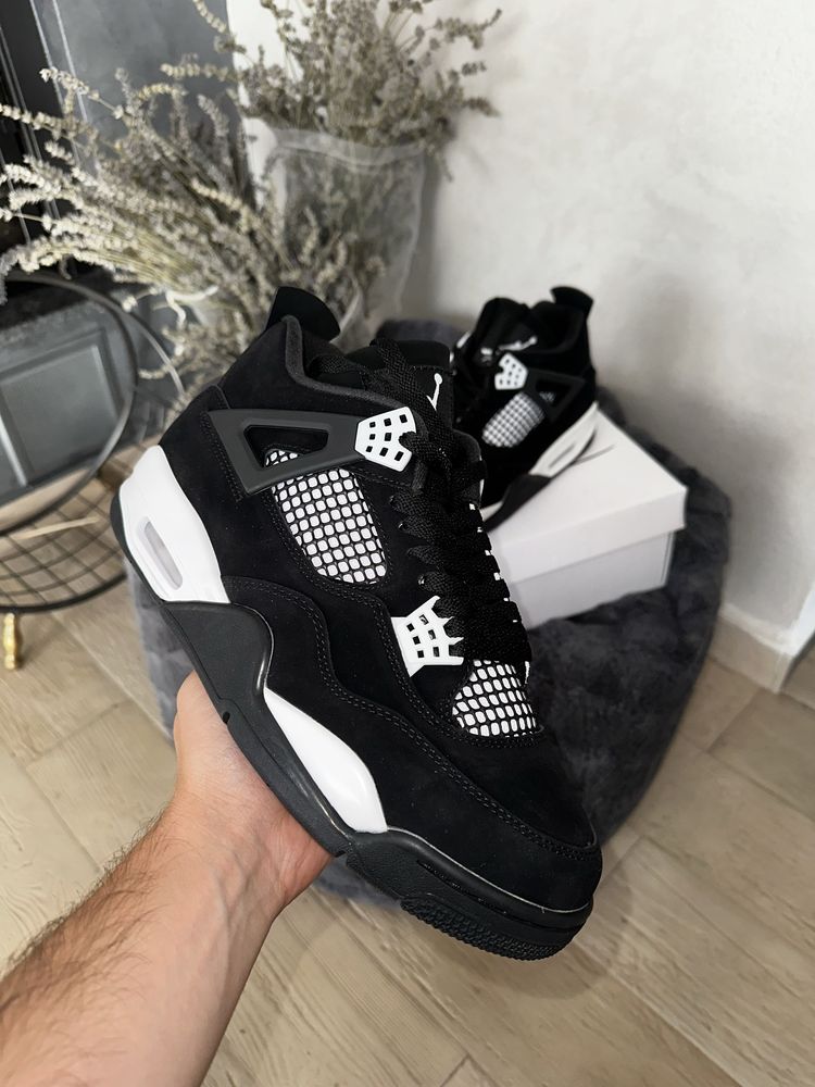 Nike Air Jordan 4 Retro White Thunder