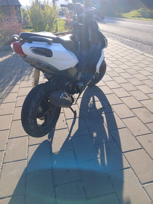 Aprilia sr 50 factory