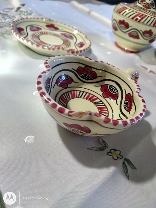 Италианска ръчно рисуван сервиз за кафе S.C.O Orvieto Italy.