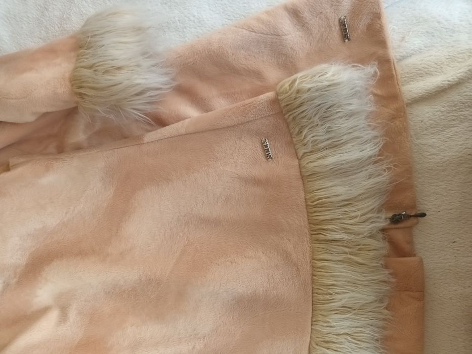 Продам комплект на девочку