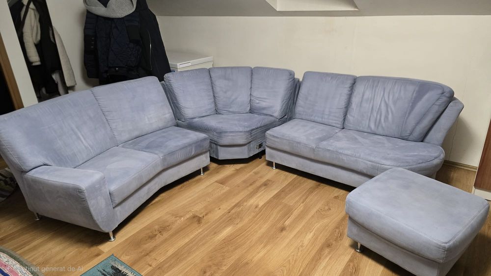 Vând colțar in stare buna