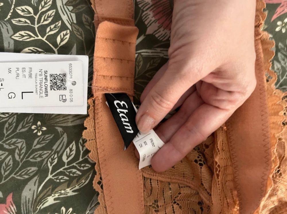 Bustiera sutien cupa triunghi dantela Etam, L pe eticheta M ca fitting