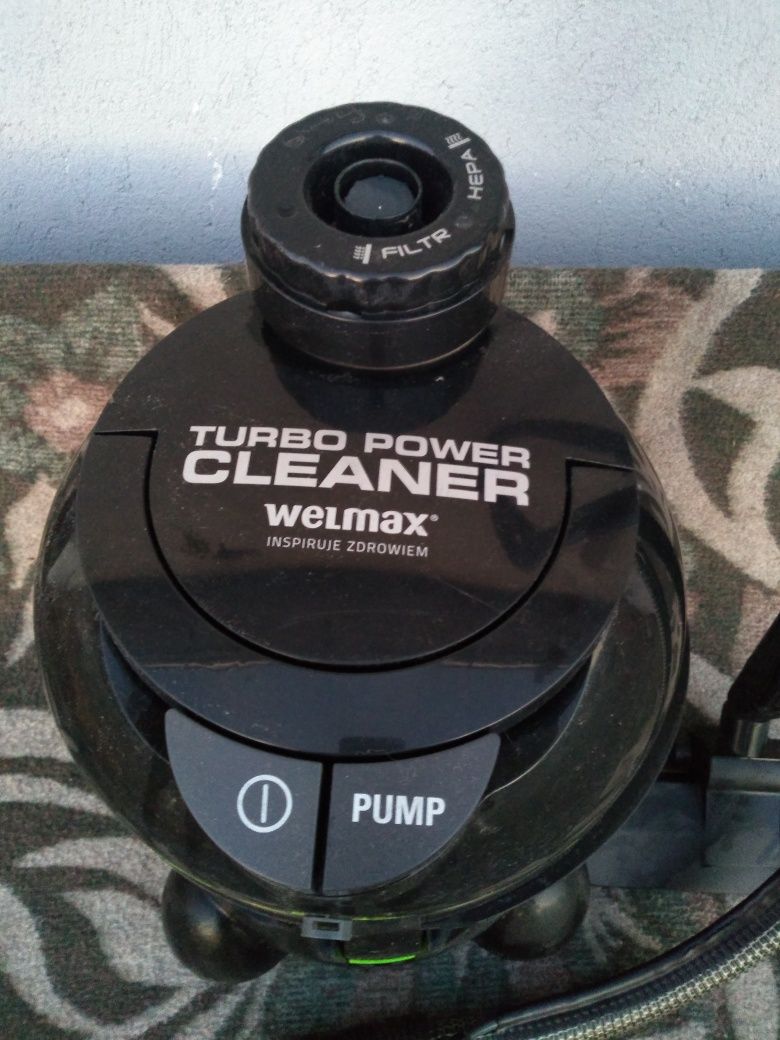 Прахосмукачка ,,WELMAX " за части . .