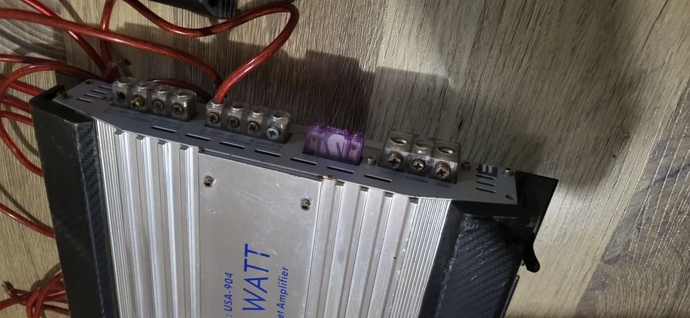 Продавам усилватели" ALPIN 2400 WATT", "Renegade 550 Wtt"