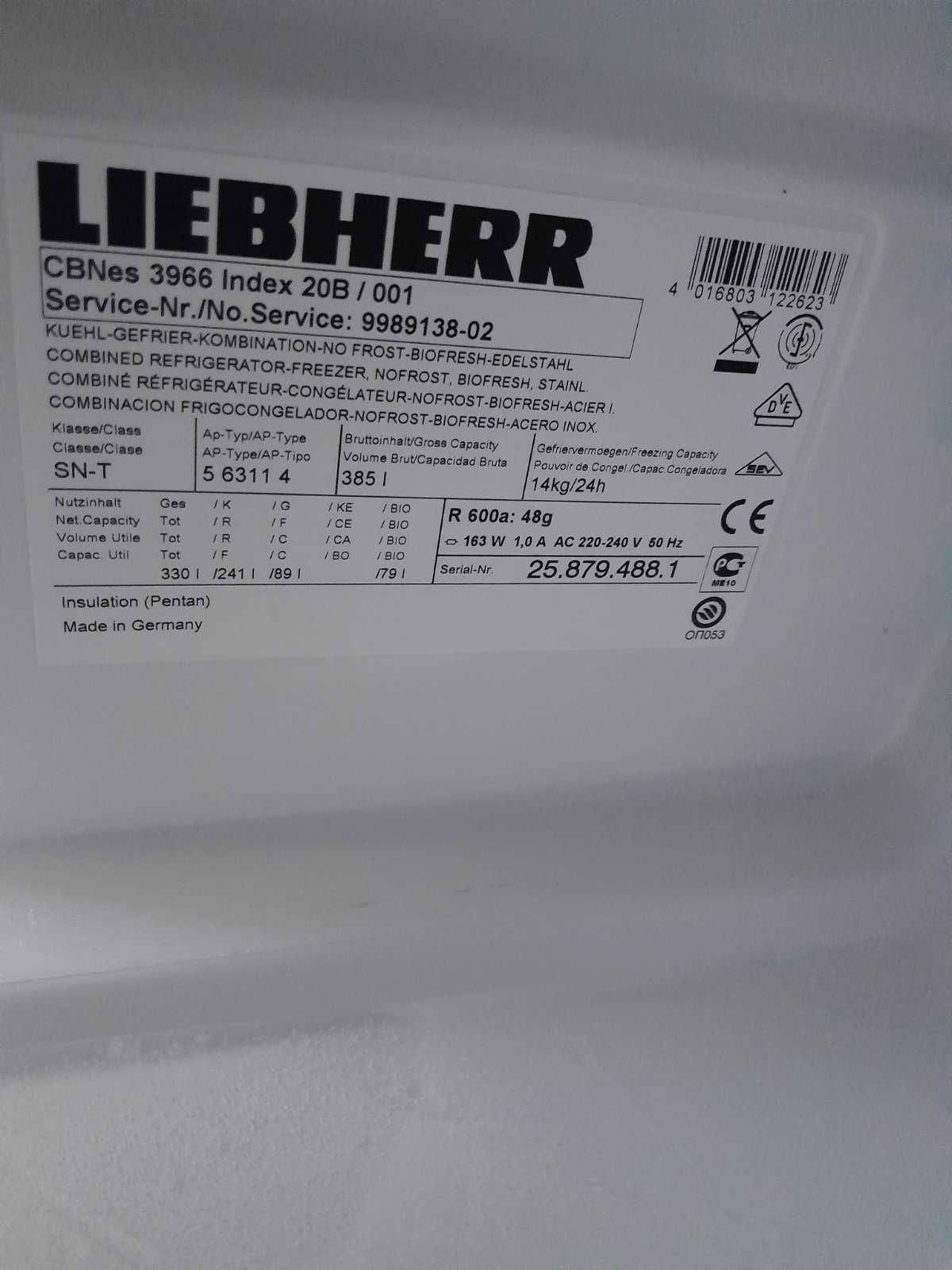 Продавам хладилник с фризер LIEBHERR