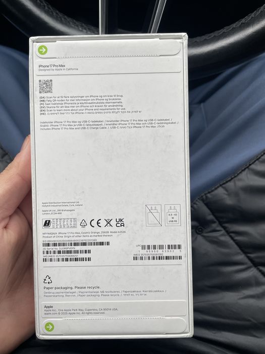 Vand iphone 17 pro max cosmic orange 256gb sigilat