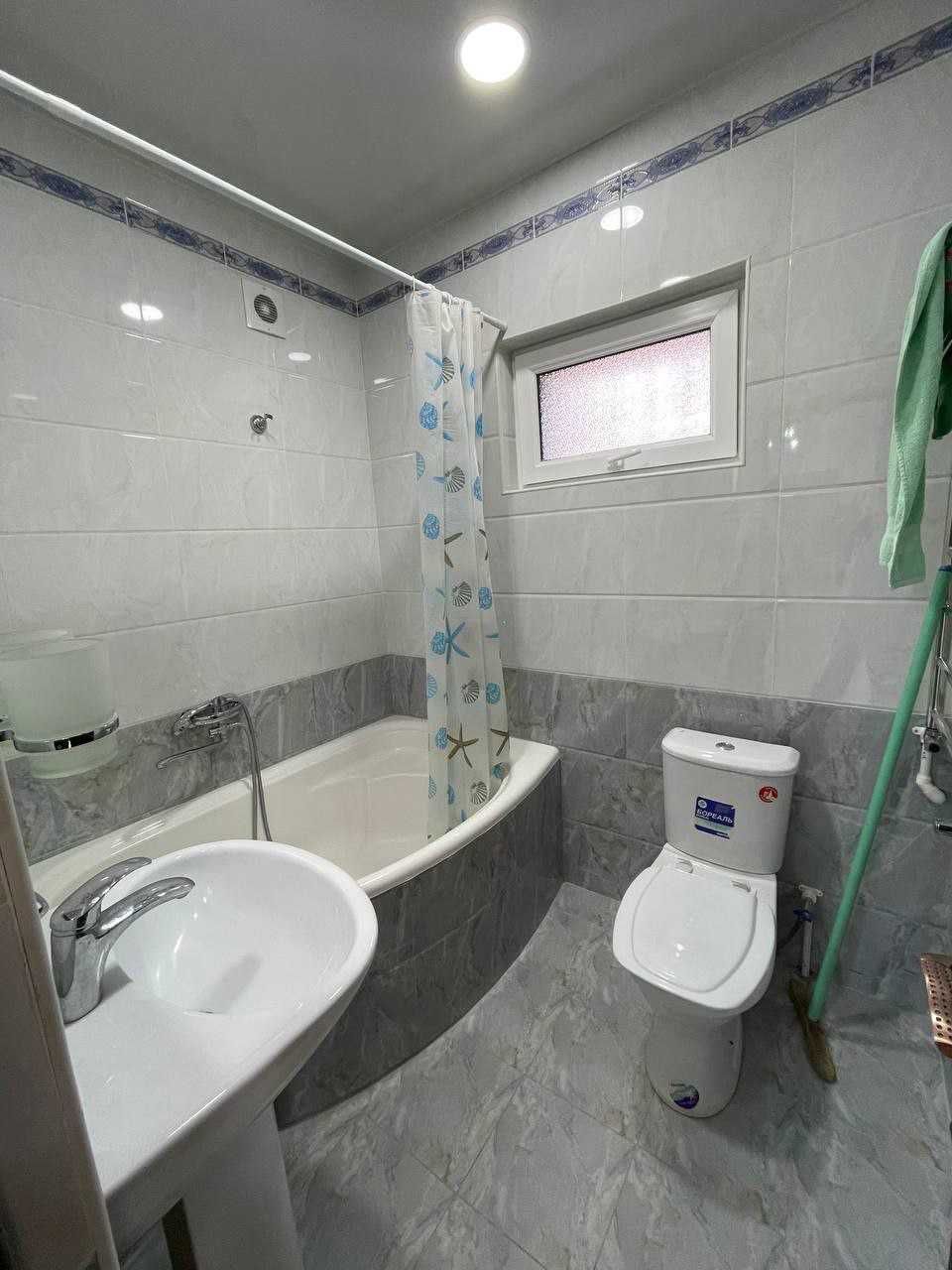 Продается 2 квартира под офис или магазин Ракат махалля