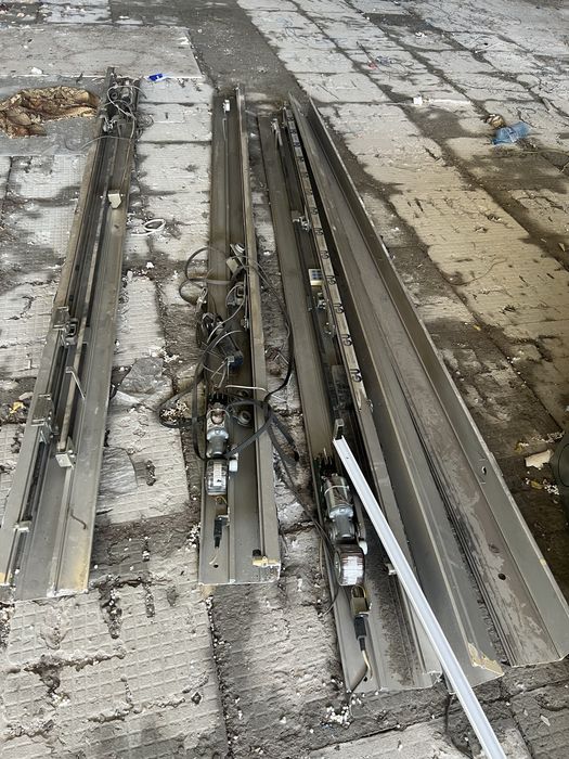 sensorlik 2tabaqali eshik  soni 3ta komplekt