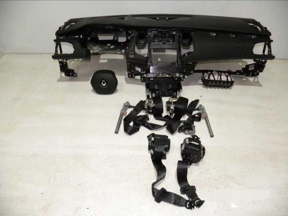 Арматурно табло аирбег колани airbag Renault Talisman HUD