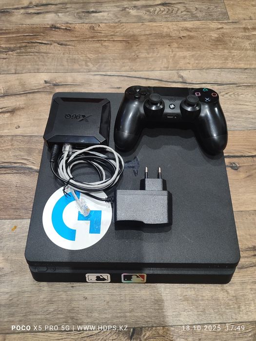 Ps4 slim 1tb прошитая +10 игр