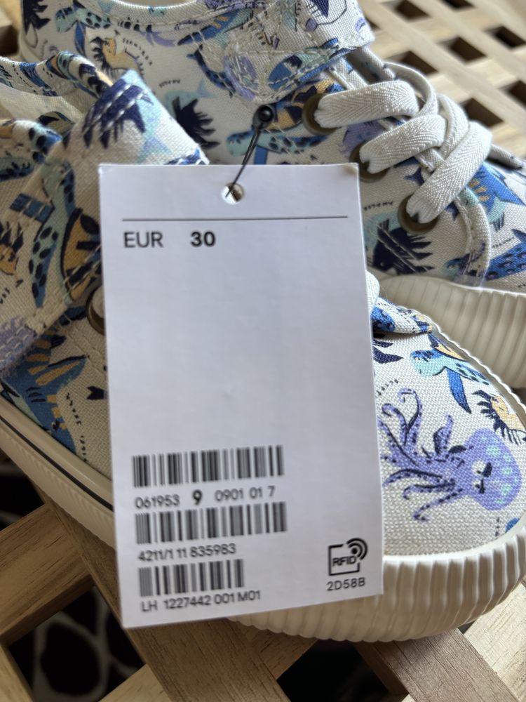 НОВИ Детски кецове H&M