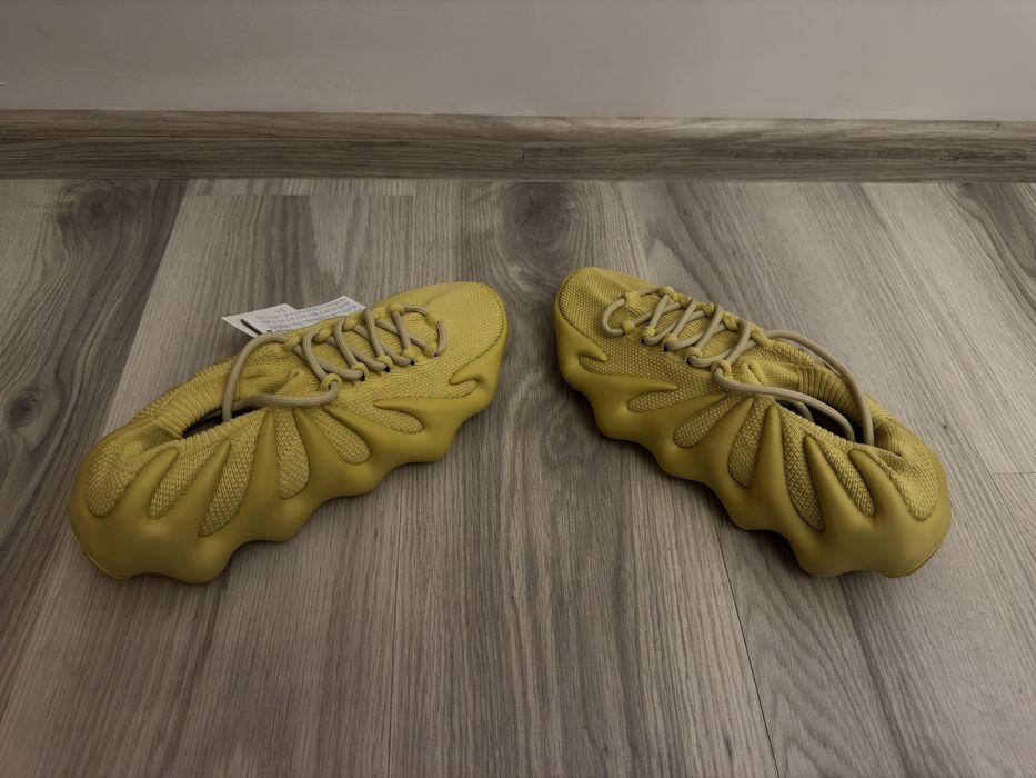 Marimea 42- adidas Yeezy 450 Sulfur