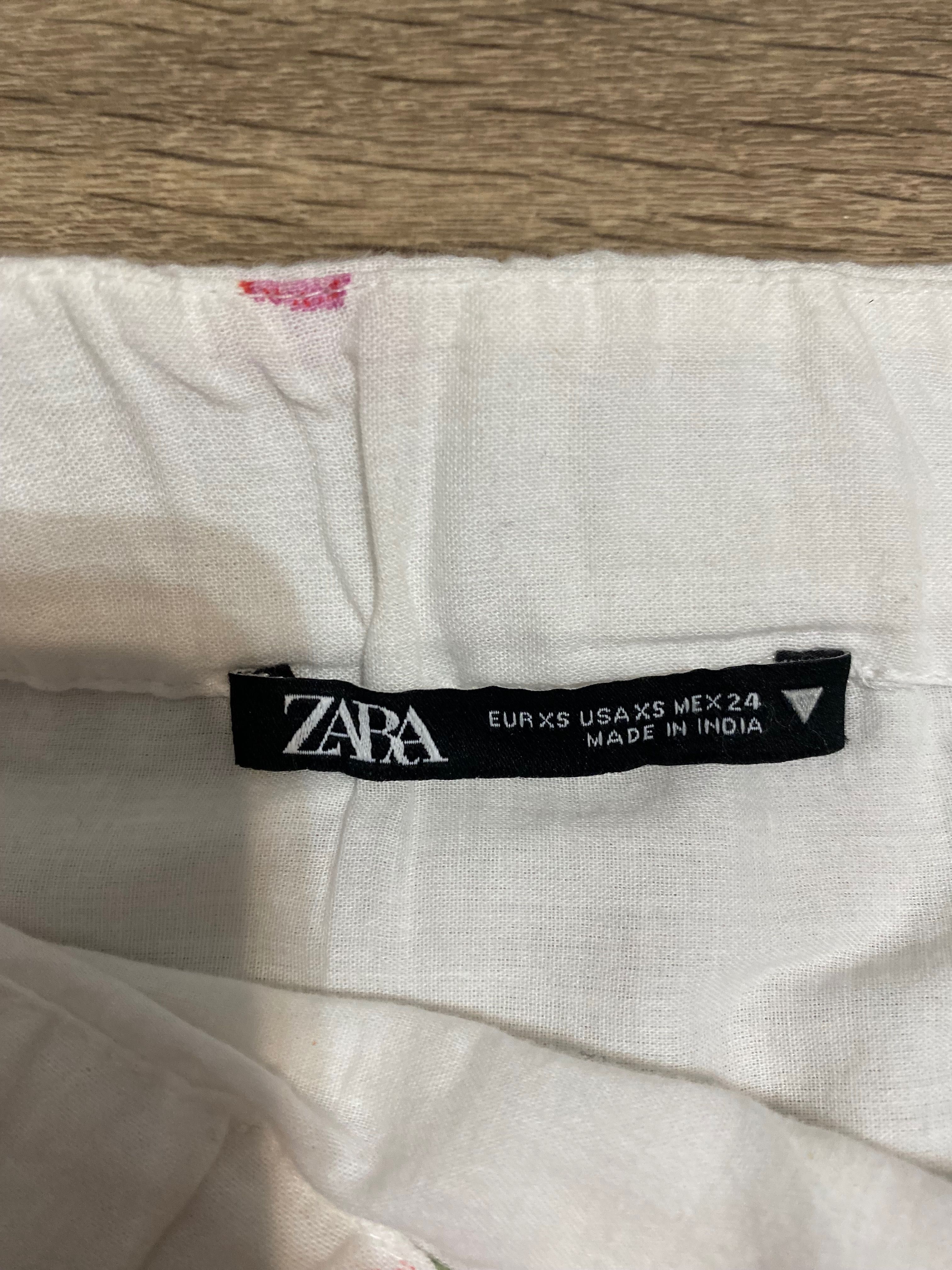 Бяла пола ZARA .