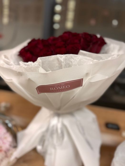 Цветы свежие сегодня получили