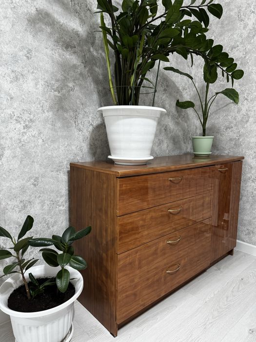 Продам комод в хорошем состоянии