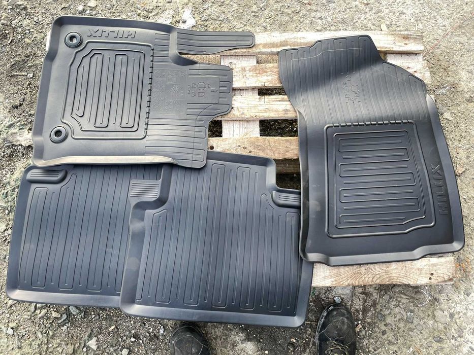 Гумени Стелки Toyota HILUX pW210-0k012 Оригинал