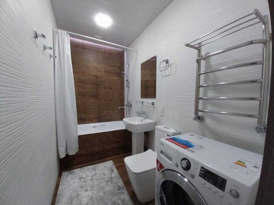 Сдаётся кв ТЦ Самарканд Дарвоза 3/5/9 ро-н Шайхантахурский !! 136