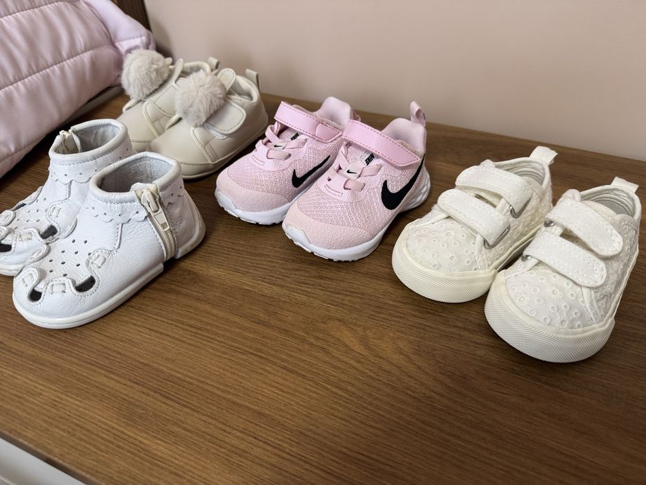 Бебешки обувки нови