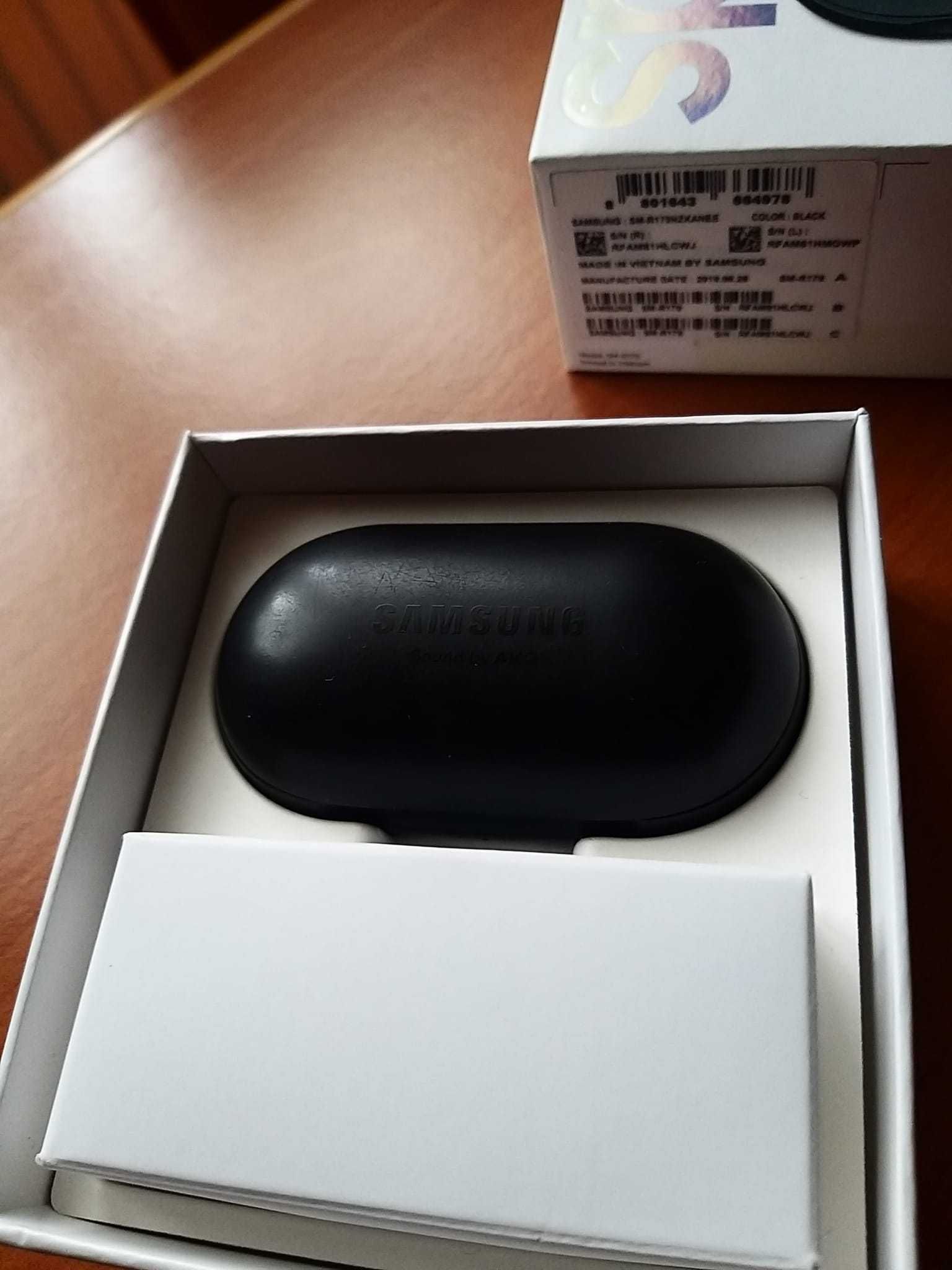 Samsung Galaxy Buds Pro și Samsung Galaxy Buds