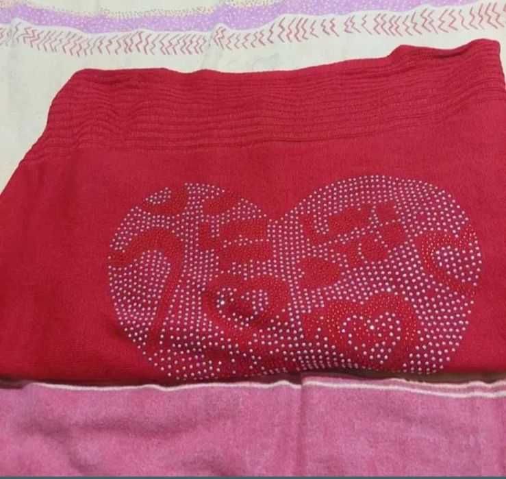 Bluza trendy guler barcă S/M tricot  subtire