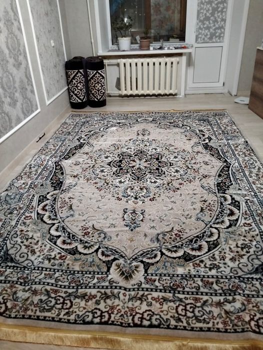 Продам ковёр 2,5×3,5 новый