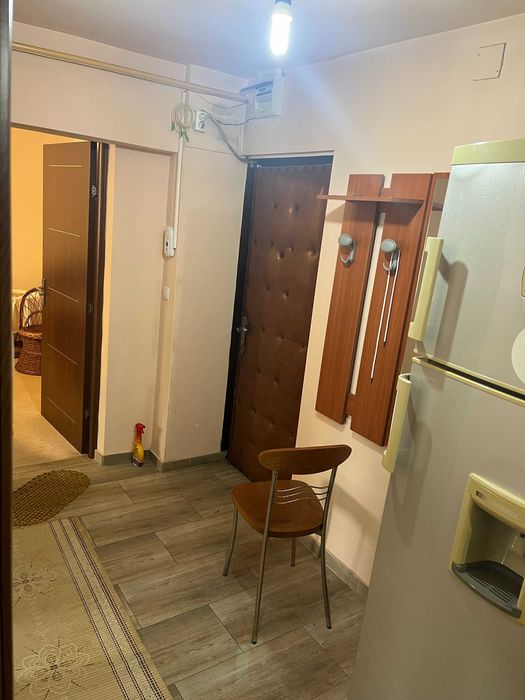 Vand apartament 2 camere